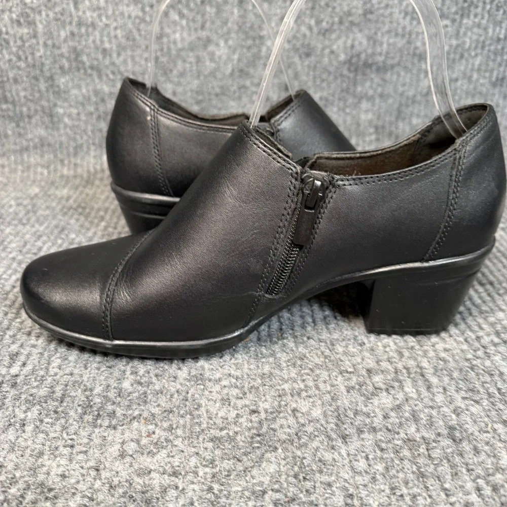Clarks Emslie Collection Booties Women 7.5 Black Leather Zip Ornate Comfort